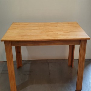 Mesa De Madeira Maciça Reflorestada ( 1,50 X 0,80 X 0,15)